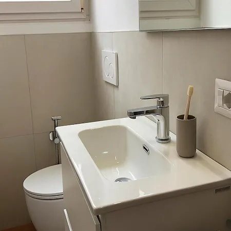 Largo A Zoppi Apartman